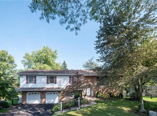 1504 Colgate Dr, Bethlehem, PA 18017