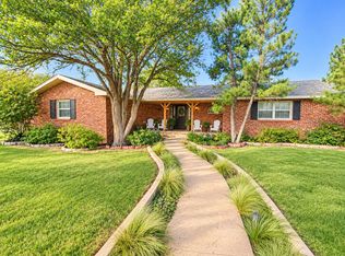 1213 Dallas St, Plainview, TX 79072