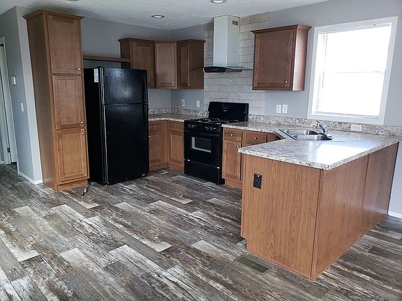 2nd image of 47 Bluebird Hill Dr #133