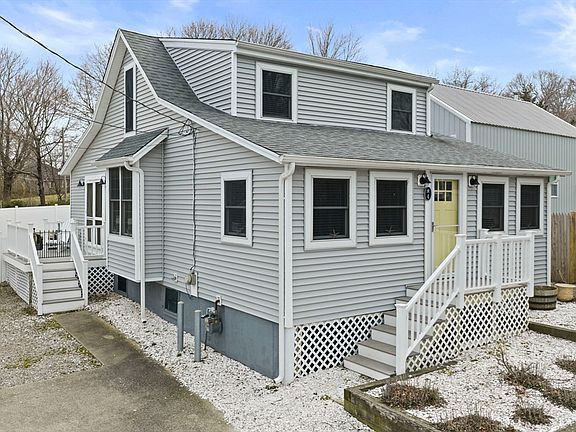 2nd image of 4 Fremont Rd