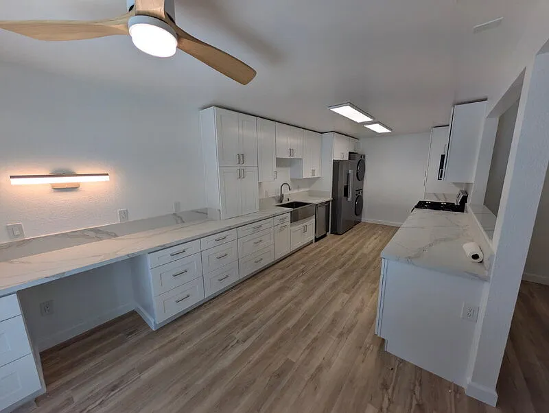 3 bed, 2.0 bath, 1100 sqft, $3,400 — Photo 3