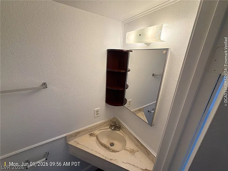 5092 Mountain Vista St — Photo 3