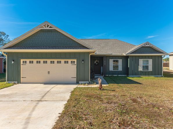 8152 8th St, Laurel Hill, FL 32567