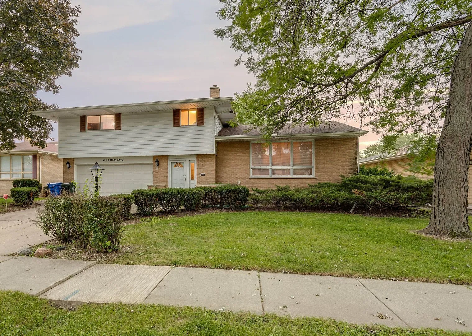 463 Debra Dr photo 1