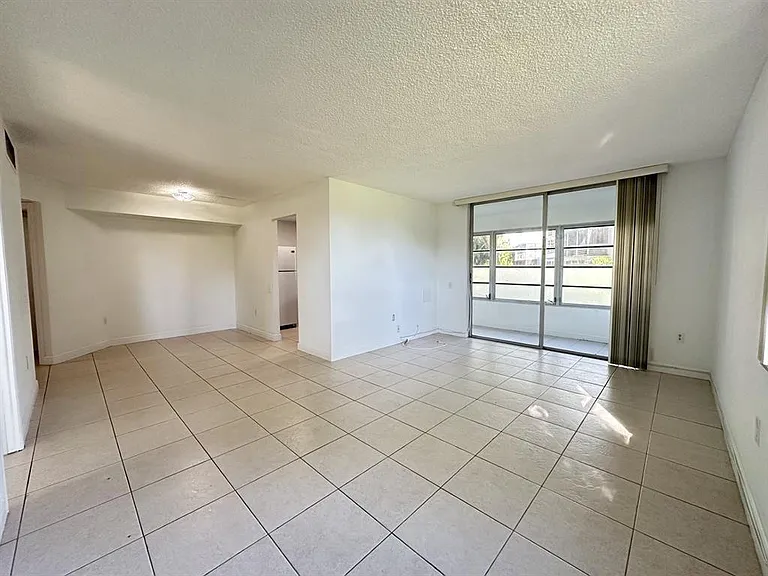 9401 Lime Bay Blvd #115 — Photo 7