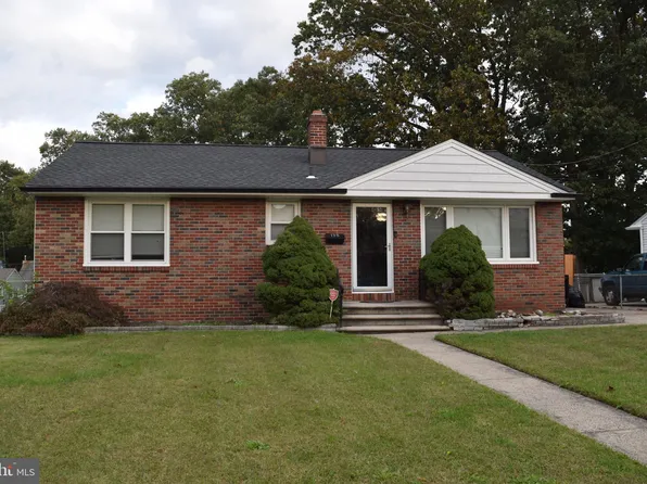 138 Schubert Ave, Runnemede, NJ 08078
