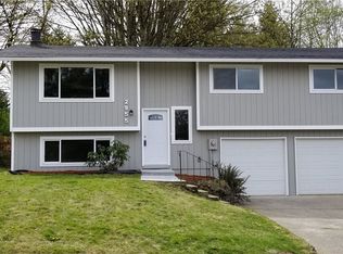 2955 Aegean Blvd NE, Bremerton, WA 98311