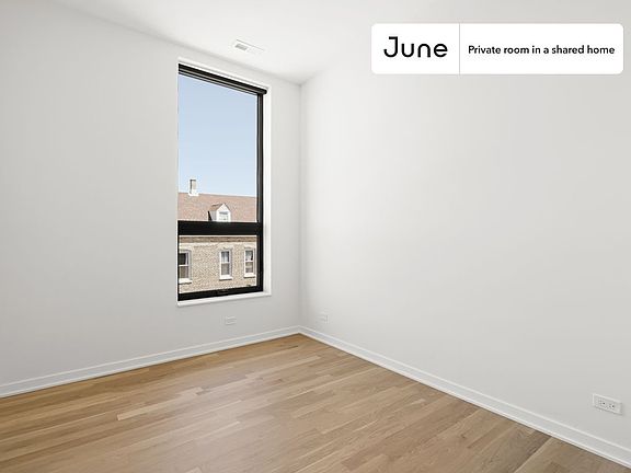 2nd image of 2122 S Hoyne Ave #C