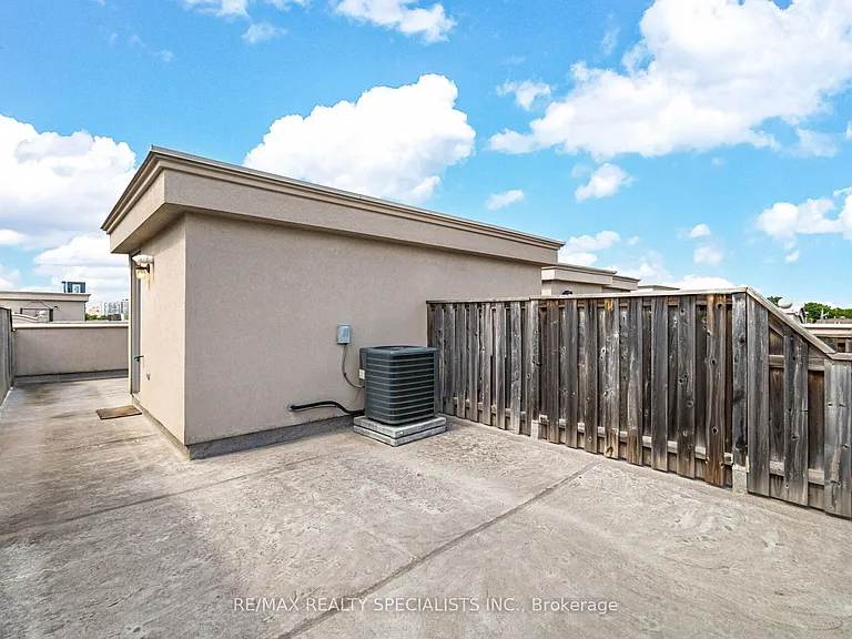 8C Clairtrell Rd — Photo 38