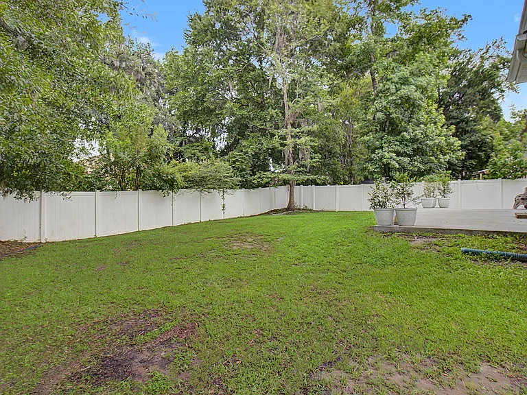 906 Rachel Ln — Photo 36