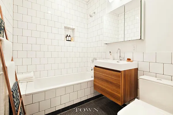 Sold by Town Residential | media 8