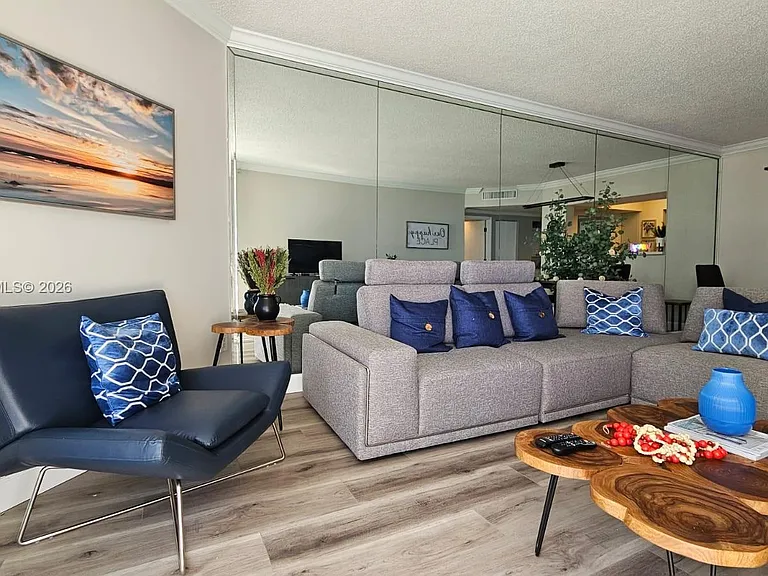 17375 Collins Ave #2304 — Photo 9