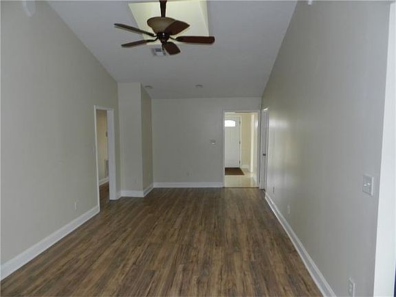 5th image of 7110 Wayside Dr
