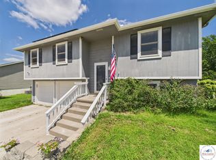 277 NW 50th Rd, Centerview, MO 64019