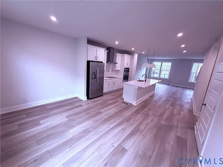 9453 Alquist St — Photo 10