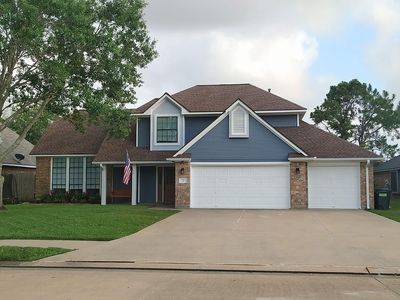 72 S Calla Lily Ct, Lake Jackson, TX, 77566
