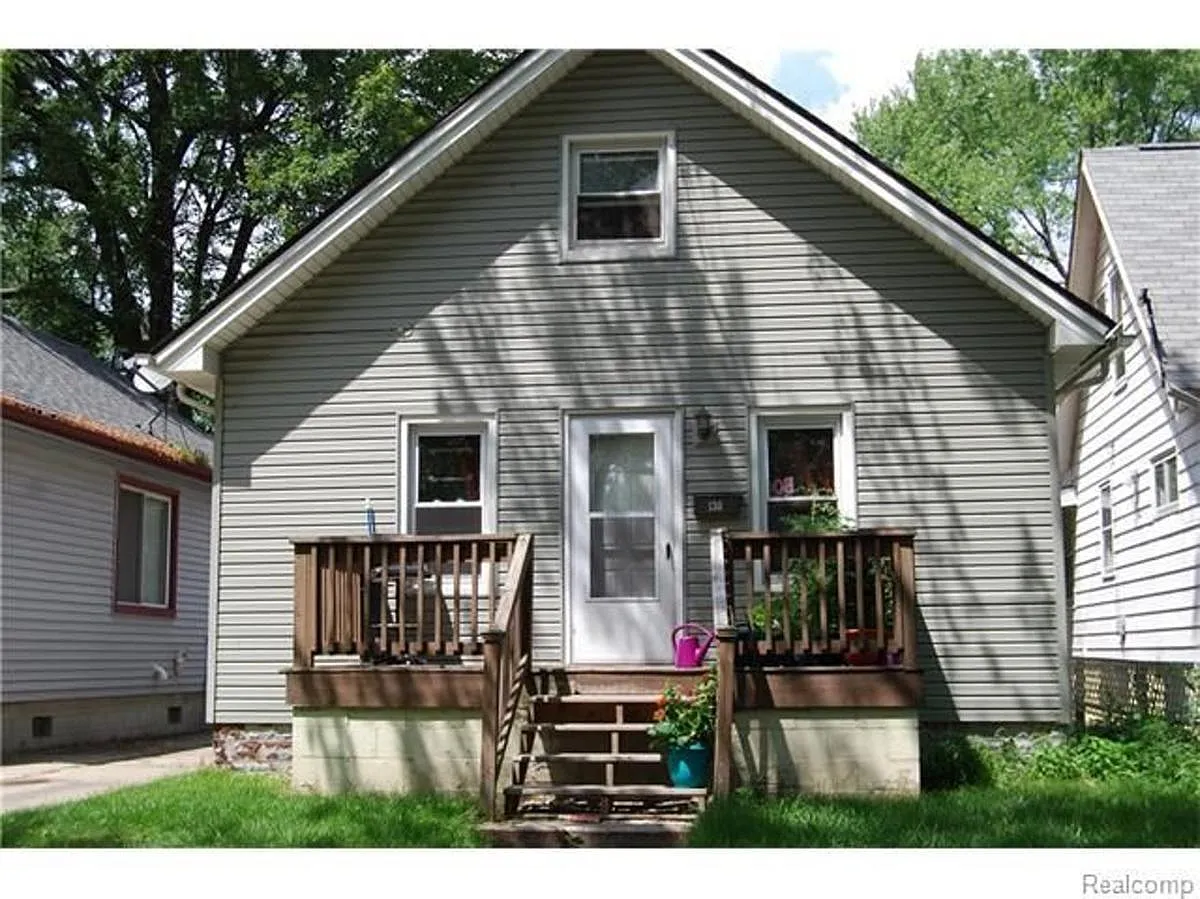 130 W Evelyn Ave photo 1