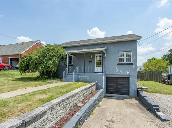 205 Arizona Dr, New Kensington, PA 15068