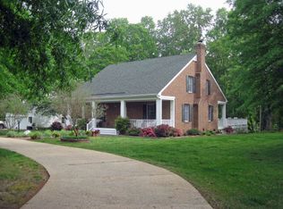 4533 Lake Harbor Dr, Gloucester, VA 23061