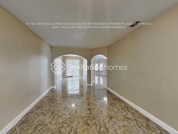 4th image of 130 Harwood Cir