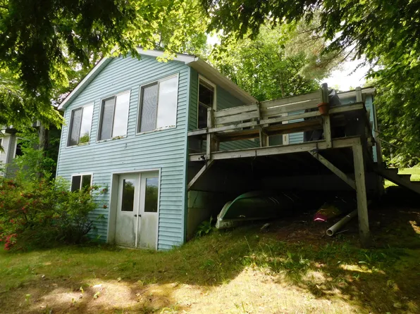 33 Widgeon Road, Madison, ME 04950