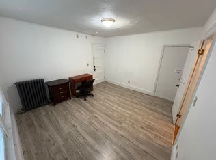 2 Einhorn Rd, Worcester, MA 01609