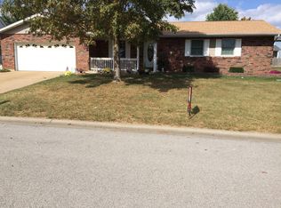 525 Mary Dr, Waterloo, IL 62298