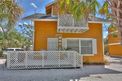 303 S Osprey Ave #303 Photo 1
