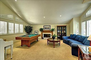 3rd image of 770 Admiral Ct