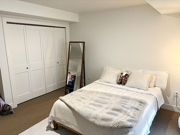 5th image of 515 Pierce St