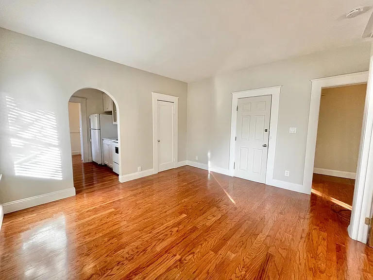 2401 P Street — Photo 11