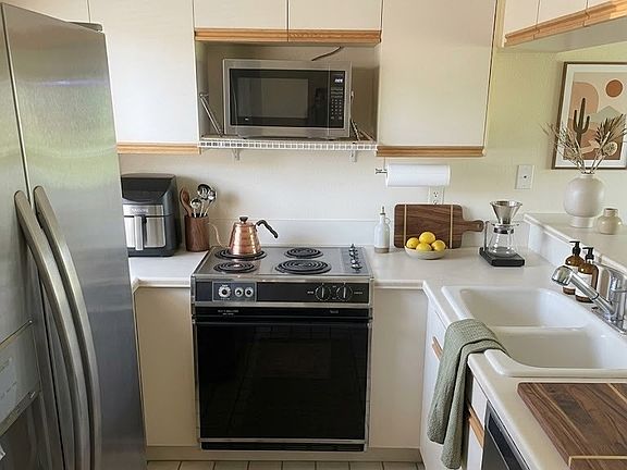 3rd image of 67438 Toltec Ct