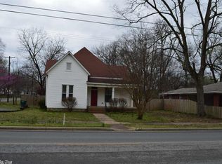 1420 College Ave, Conway, AR 72034