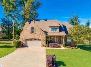 25 Double Crest Dr, Taylors, SC 29687