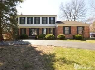 4421 Walnut Woods Dr, West Bloomfield, MI 48323