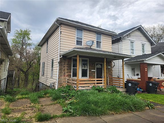 2nd image of 1109 Hillary Sq