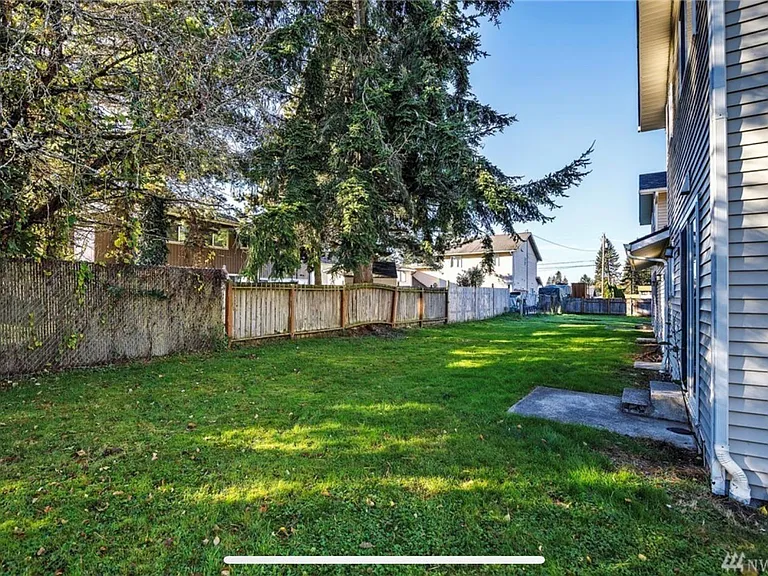 614 58th Pl SE #B — Photo 14