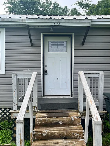 718 Reeder St Photo 1