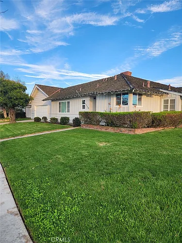 1260 Somerset Ln Photo 1