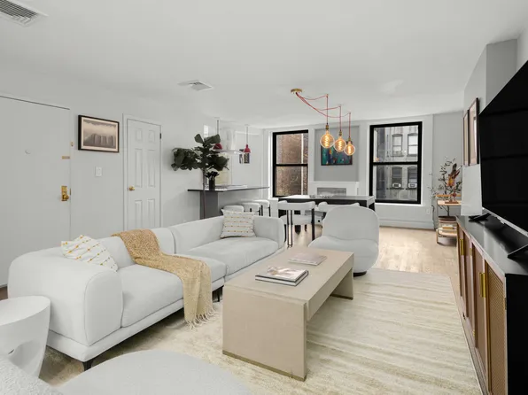 179 Sullivan Street image 13 of 24