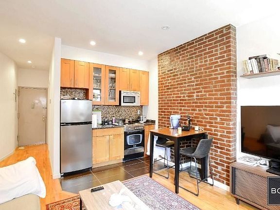 2nd image of 175 Orchard St #5F