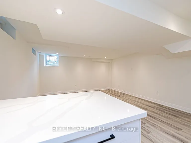 32 Conchita St #LOWER — Photo 8