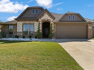 533 Molly Ln, Keene, TX 76059
