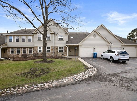2nd image of 2403 Mallow Ct Unit V2