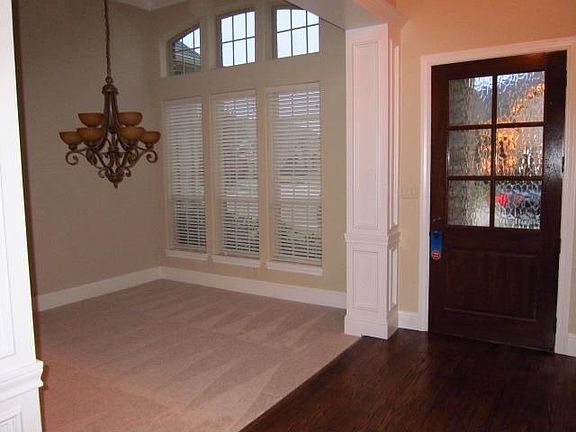 4th image of 7017 Tilbury Ct