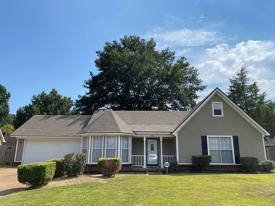 1st image of 951 Pine Birch Pl