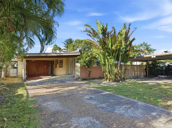 621 SE 4th St, Hialeah, FL 33010