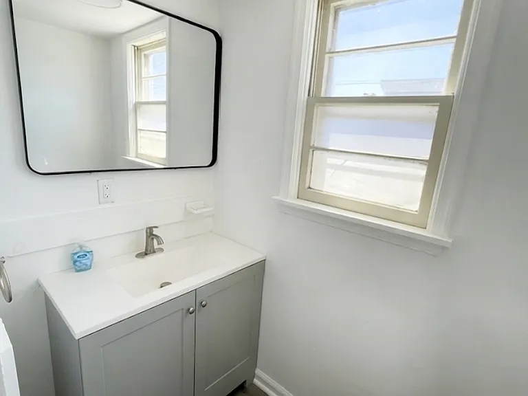 702 Market St — Photo 12