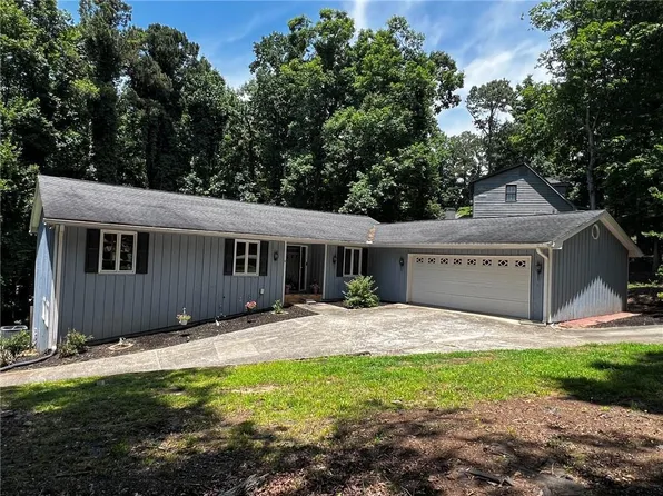 5611 High Harbor Ct, Gainesville, GA 30504