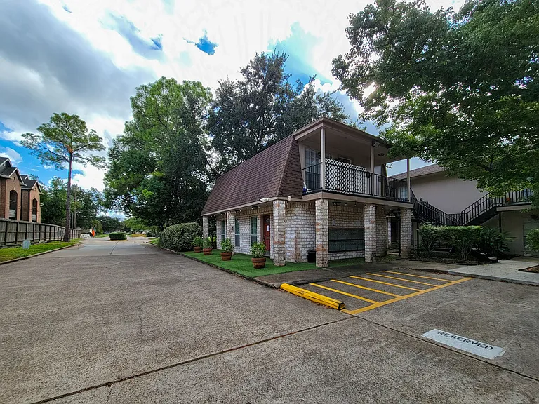 Kimberly House Apartments — Photo 39
